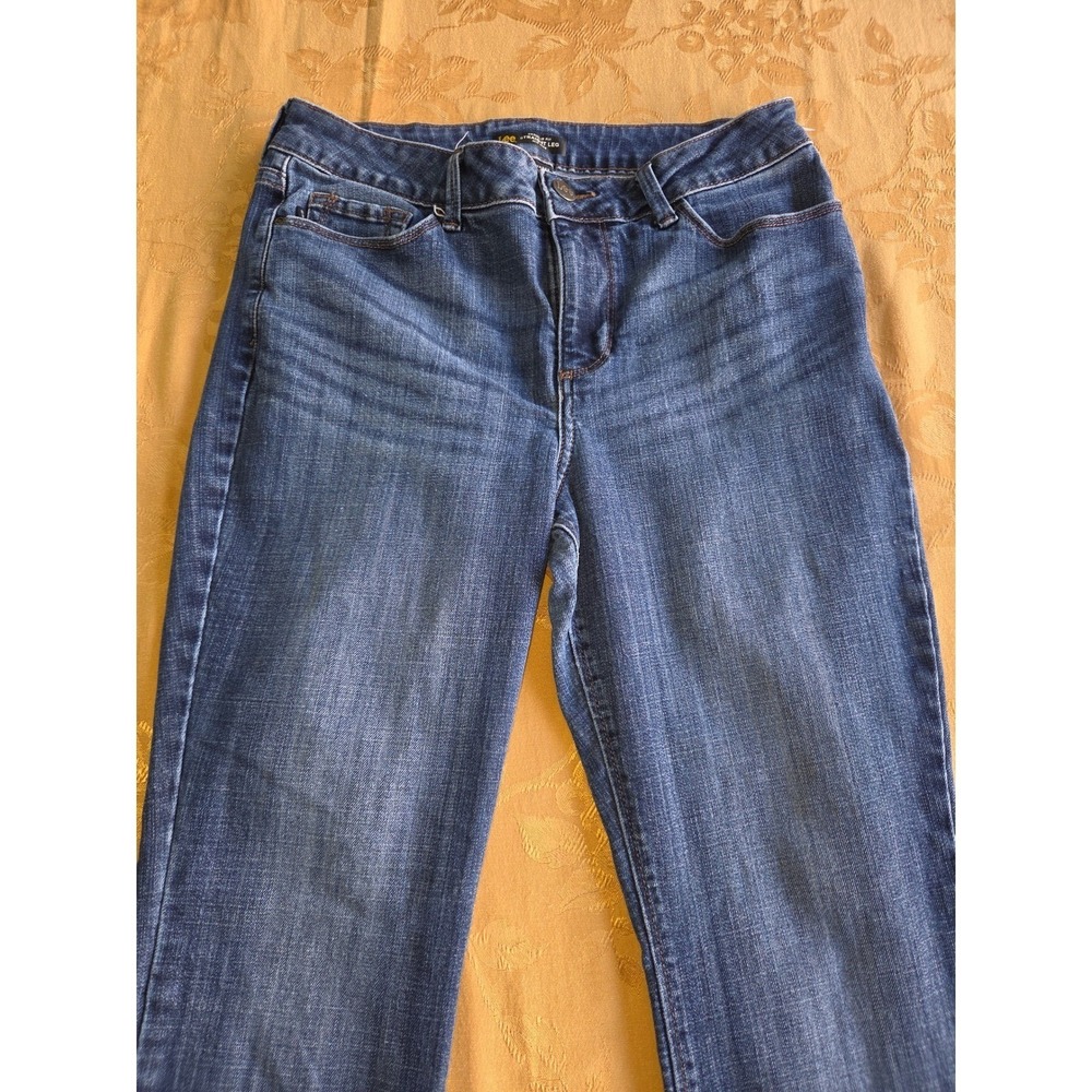 Lee Secretly Shapes Straight Leg Jeans Womens 12 Short Medium Wash Mid Rise Blue
